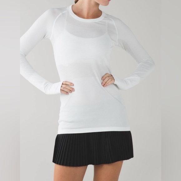 lululemon athletica Tops - Lululemon Run: Swiftly Tech Long Sleeve- White/ Size 4